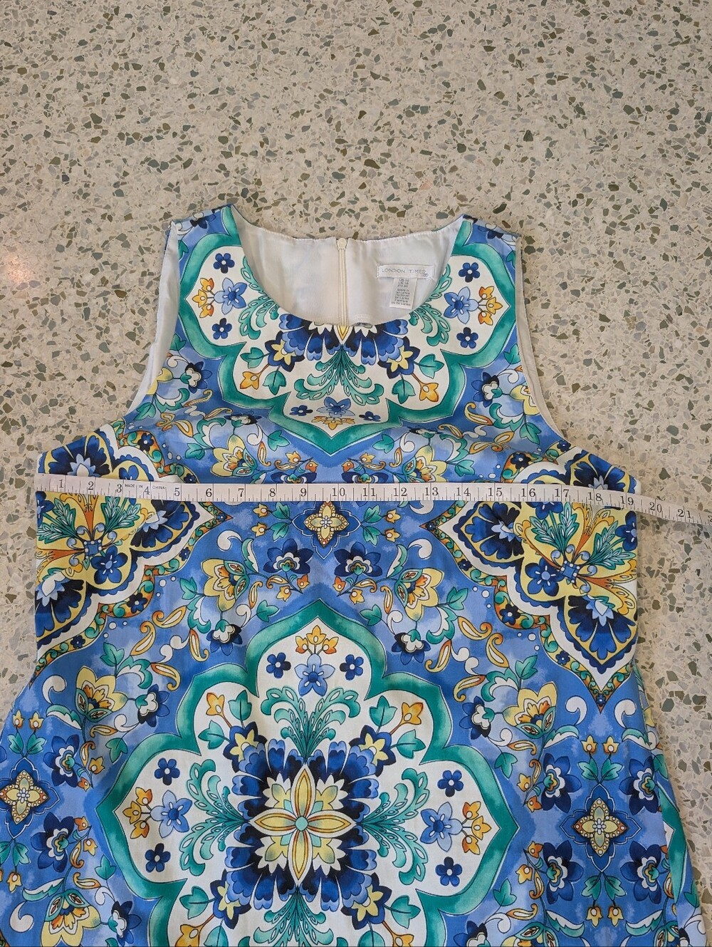 London Times Blue Mosaic Shift Dress - Picture 6 of 7